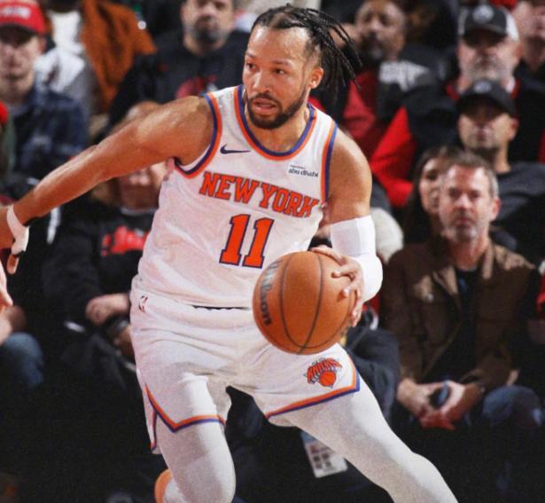 世俱杯官方-铁人连战600场现役第1！布伦森20+4+5，尼克斯54分血洗篮网